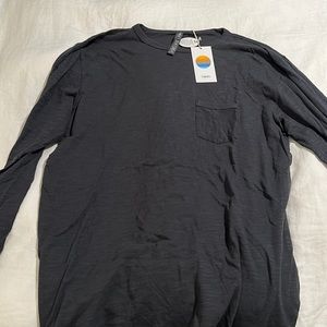 NWT Men's Vuori Long Sleeve "Rise Tee" colored Azure